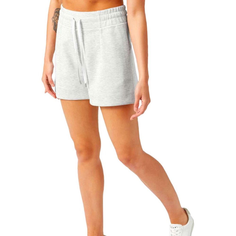 Lululemon Soft Ambitions High Rise Short 4" Size 6 (Softstreme)